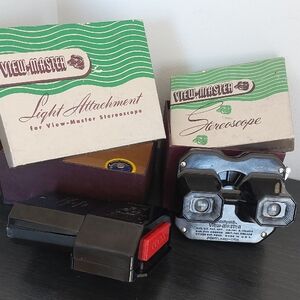 1950s Sawyer’s View-Master Stereoscope Black Bakelite Collector Piece & Light